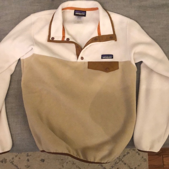 Patagonia Jackets & Blazers - Cream Patagonia Size Small